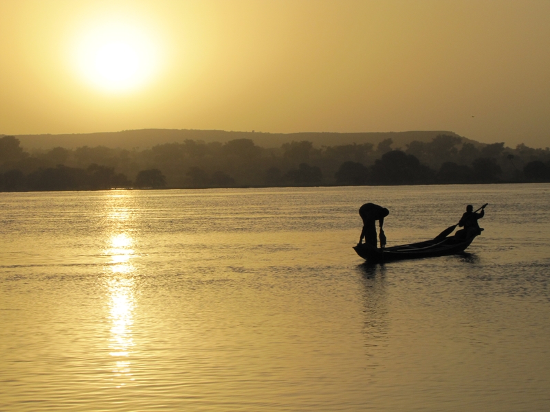 <p>Le fleuve Niger permet la vie de millions de personnes au Sahel.</p>