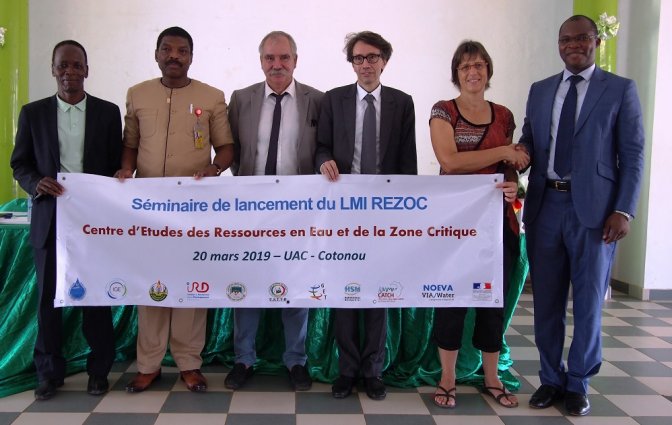 <p>Lancement du Laboratoire Mixte International REZOC (Ressource en Eau et Zone Critique) au Bénin.</p>