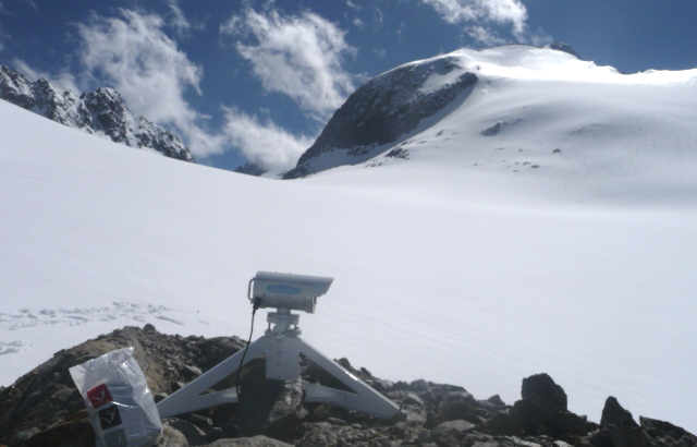 <p>mesures scintillométriques sur le glacier de Saint Sorlin (France)</p>