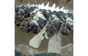 Les causes de l'effondrement de deux glaciers au Tibet 