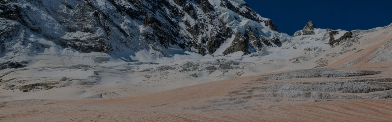 Saharan dust accelerates the melting of Alpine glaciers