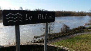L'aléa inondation du Haut-Rhône réévalué avec des débits de crues reconstitués à partir de sédiments lacustres